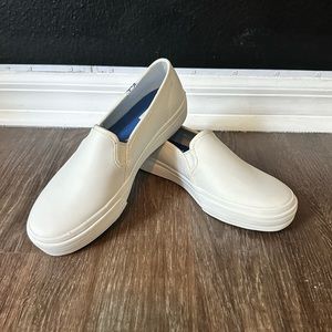 Women's Double Decker Leather Slip On Sneaker Size 5 NWOT